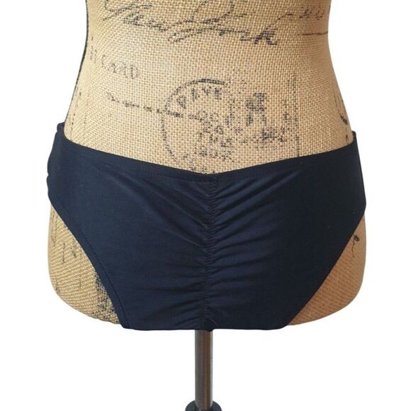 Mossimo Women's Black Bikini Swim Bottoms M Sexy Cheeky Scrunch Back - Picture 3 of 5